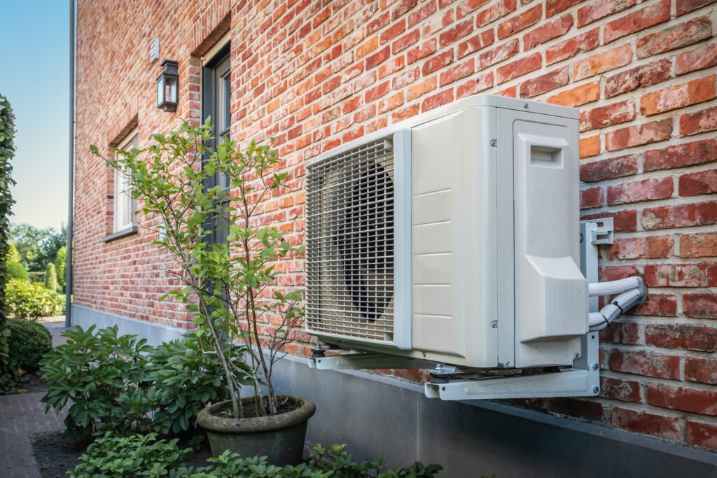Ducted heat pump condenser installation