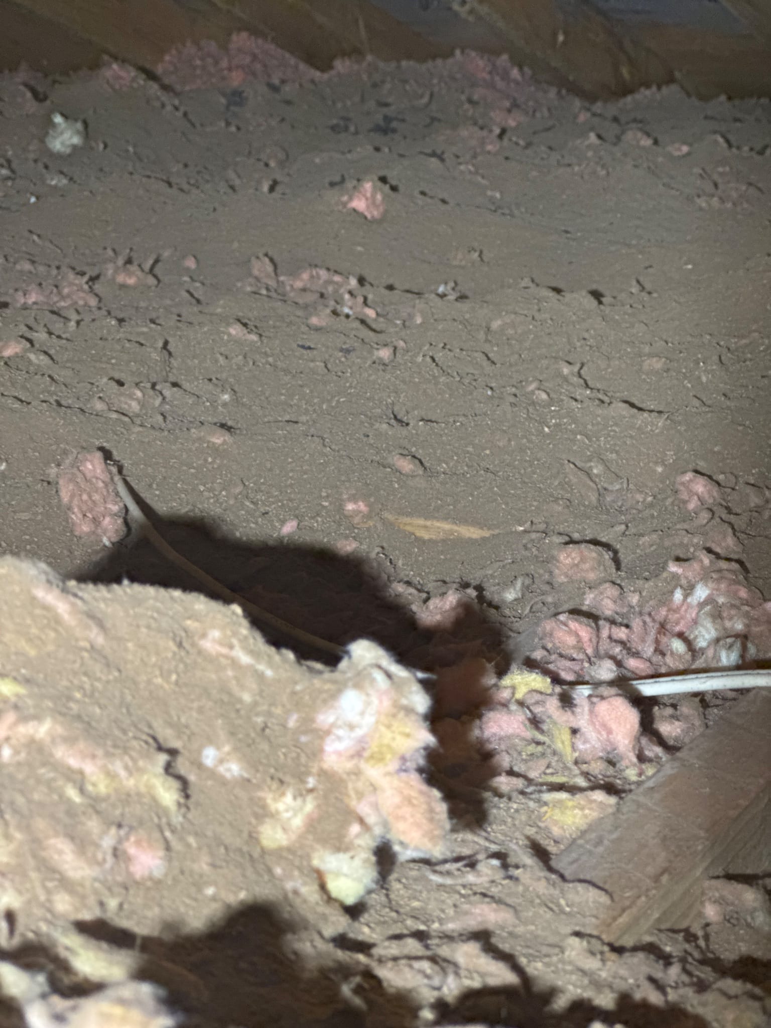 The evidence in the insulation that ruled out a simple top-up.